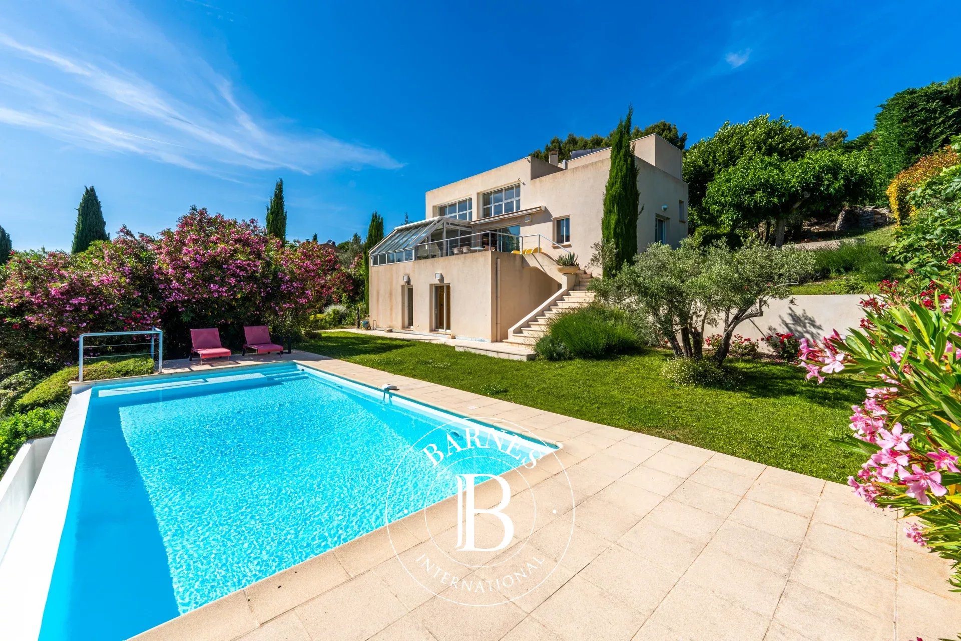 Maison à vendre, 196m², Eguilles