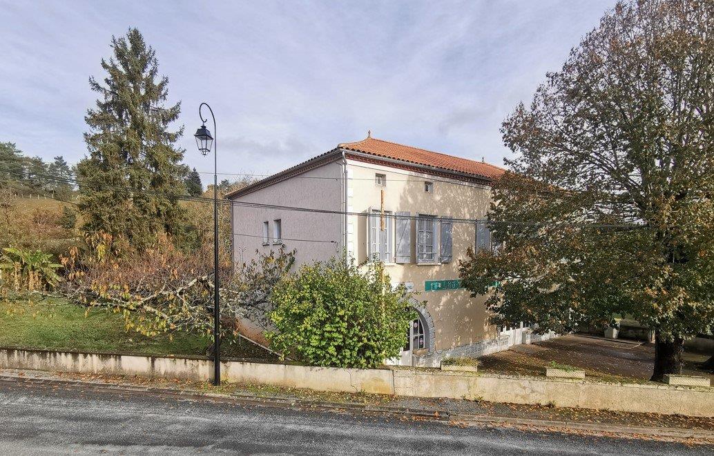 Maison à vendre, 370m², Javerlhac-et-la-Chapelle-Saint-Robert