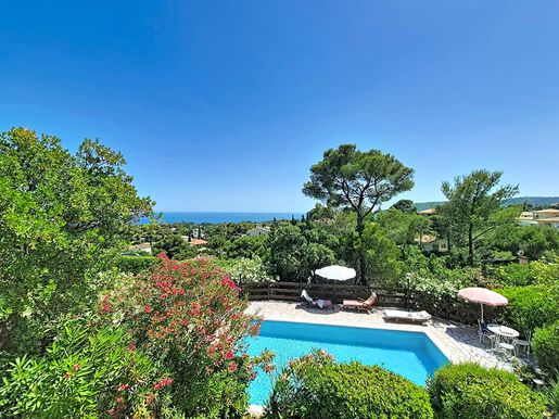 Maison 6 pièces 112 m² · à Fréjus · 112 m² · 849 000 €