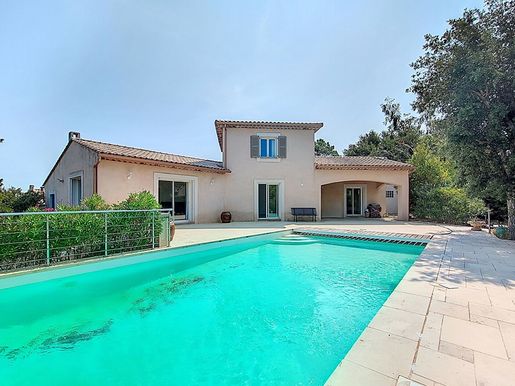 Maison 5 pièces 140 m² · à Saint-Aygulf · 140 m² · 940 000 €