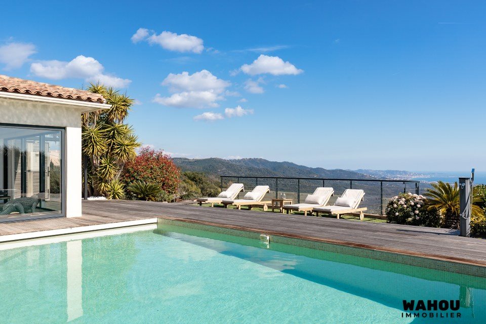 Maison à vendre, 383m², Les Adrets-de-l'Estérel