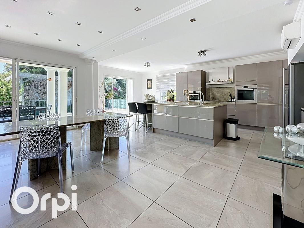 Maison à vendre, 212m², Villeneuve-Loubet
