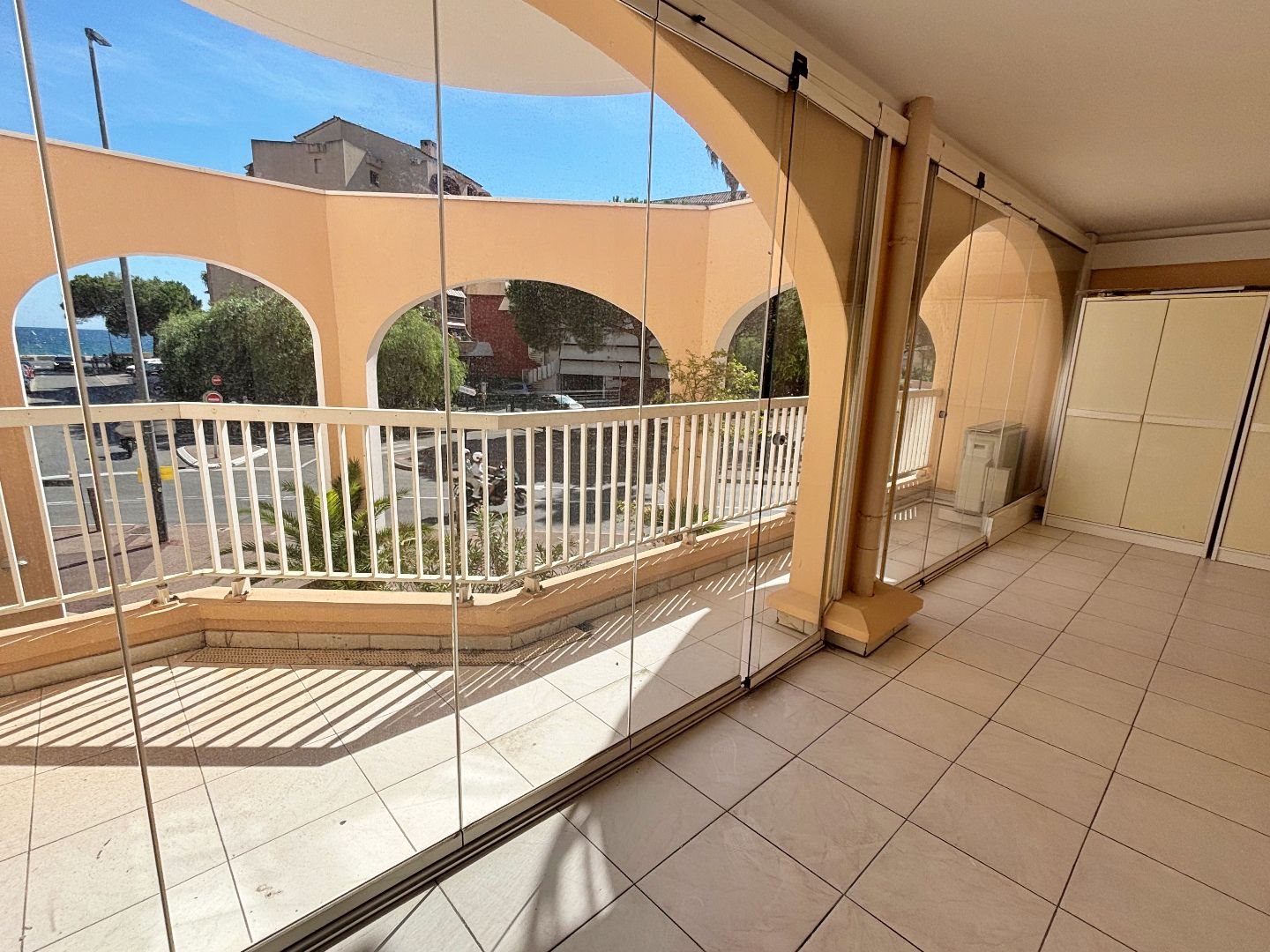 Appartement à vendre, 57m², Fréjus