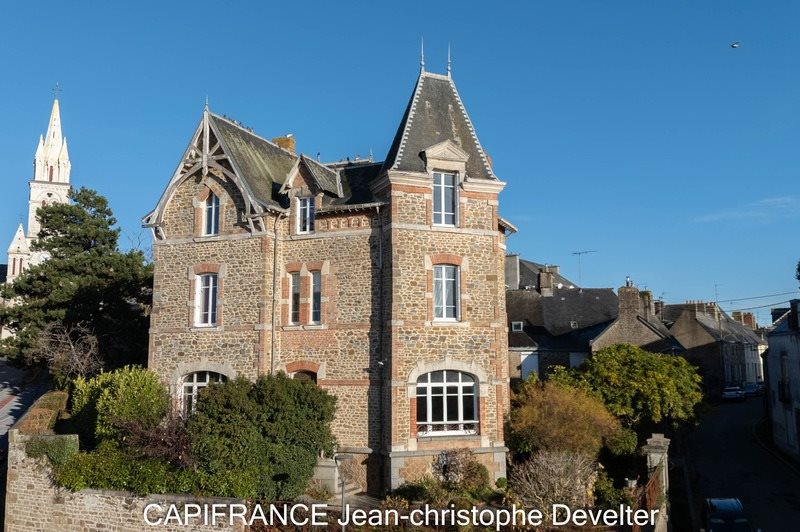 Maison à vendre, 235m², Gorron