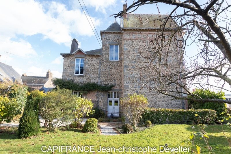 Maison à vendre, 235m², Gorron