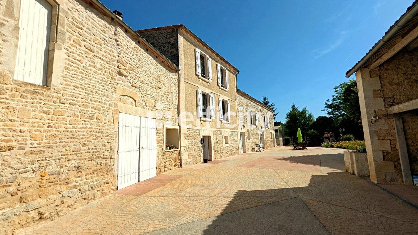 Maison à vendre, 355m², Asnières-sur-Nouère