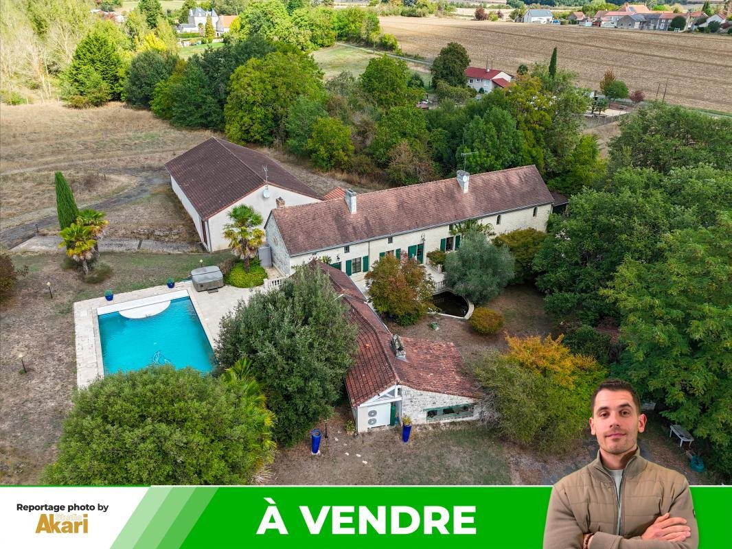 Maison à vendre, 583m², Thuré