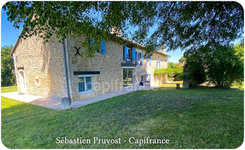 Maison à vendre, 211m², Champagnac-de-Belair