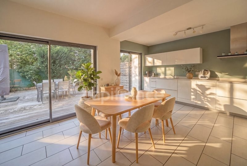 Appartement à vendre, 154m², Prévessin-Moëns