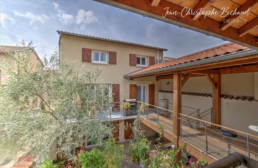 Maison 5 pièces 139 m² · à Brignais · 139 m² · 529 000 €