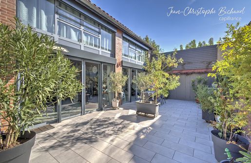 Appartement 4 pièces 184 m² · à Oullins-Pierre-Bénite · 184 m² · 725 000 €