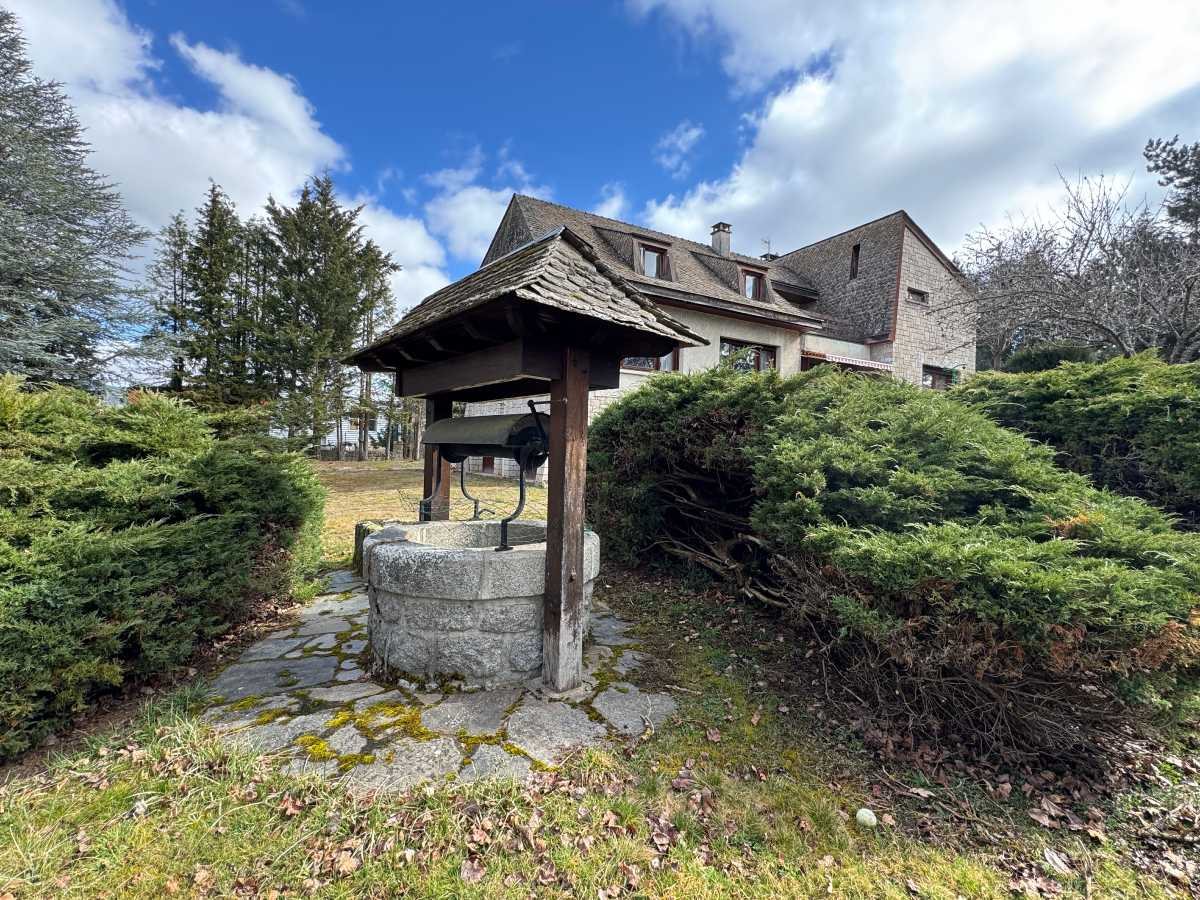 Maison à vendre, 272m², Le Malzieu-Ville