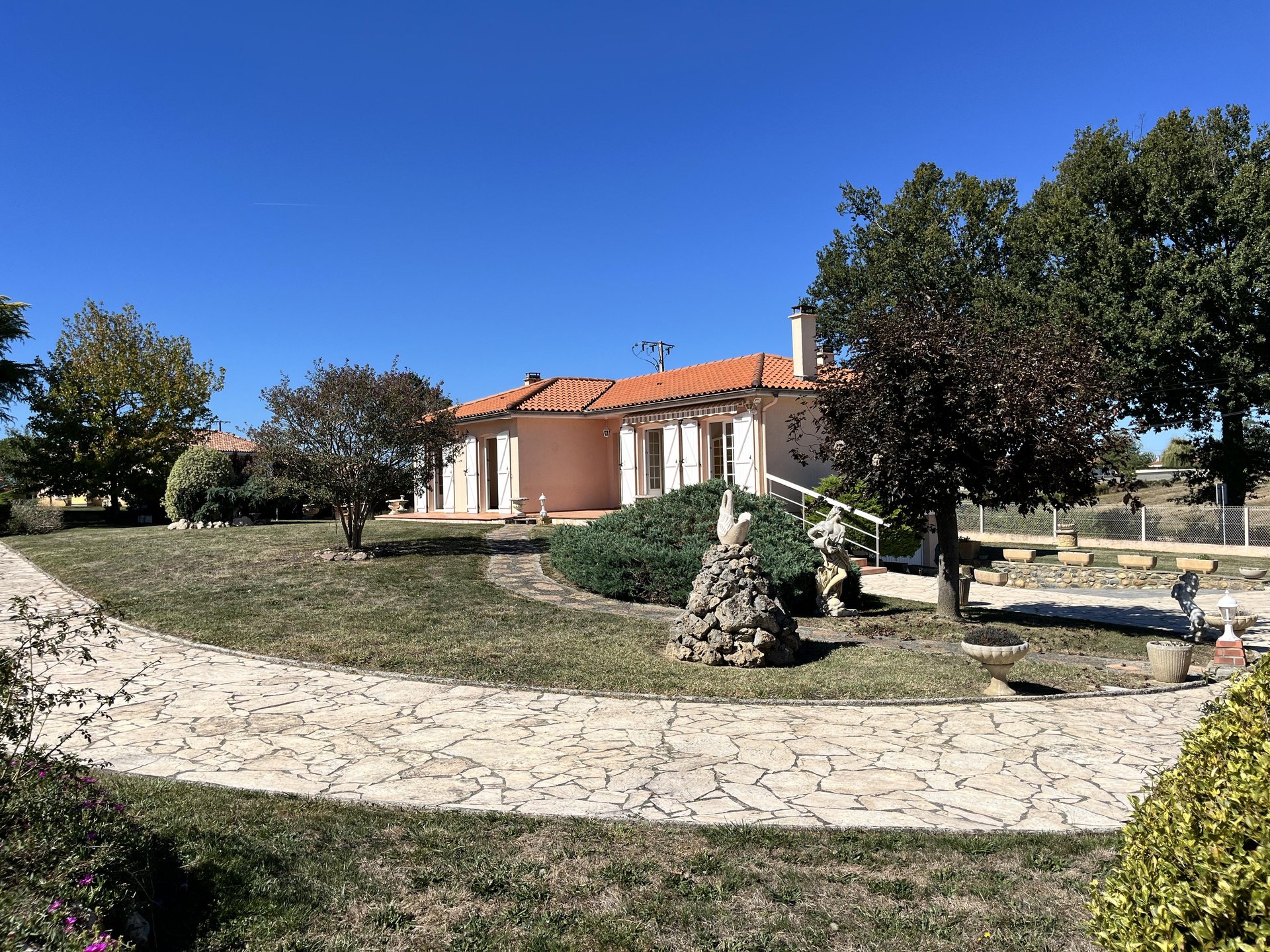 Maison à vendre, 110m², Saux-et-Pomarède