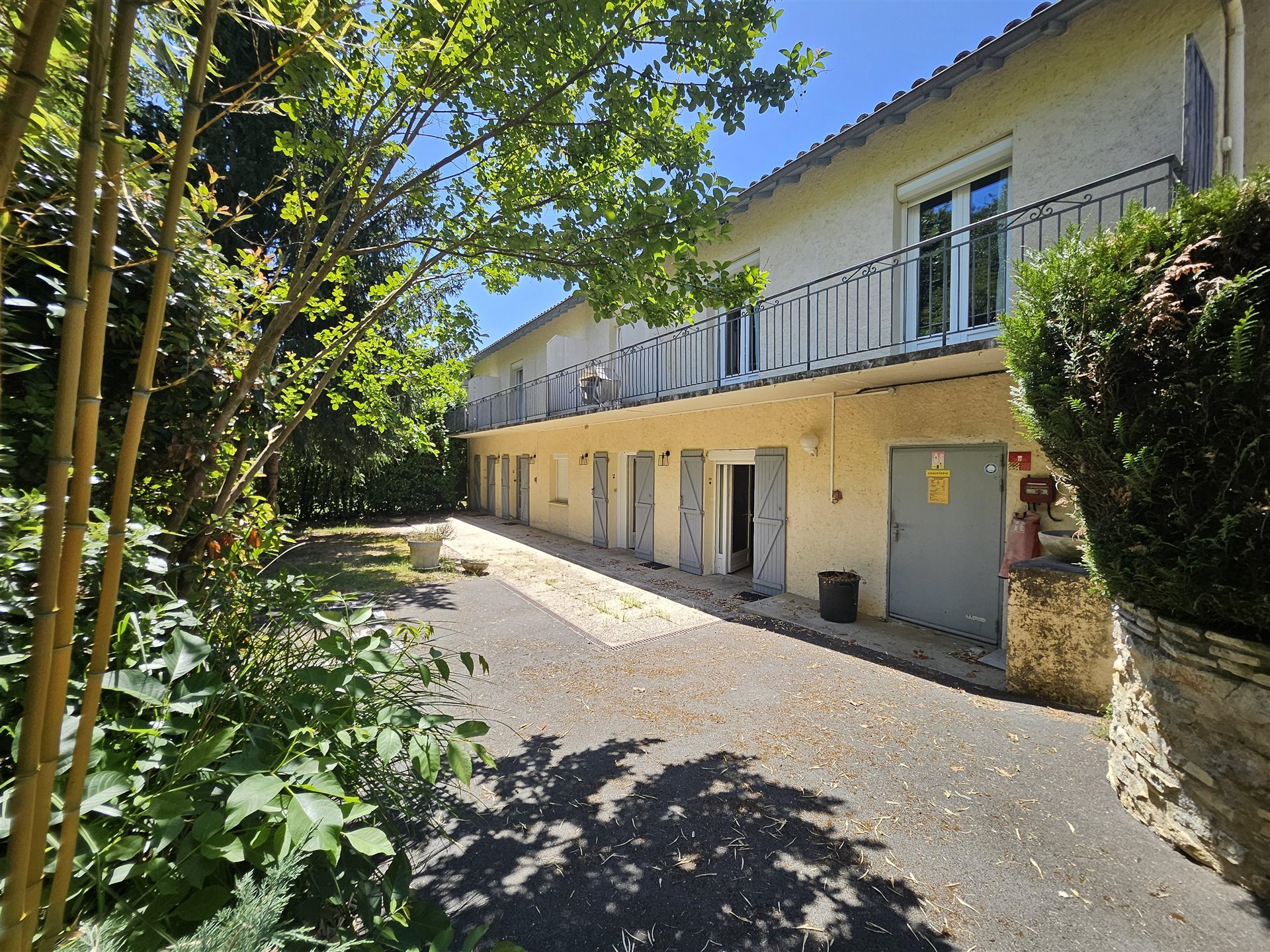 Maison à vendre, 800m², Sorges et Ligueux en Périgord