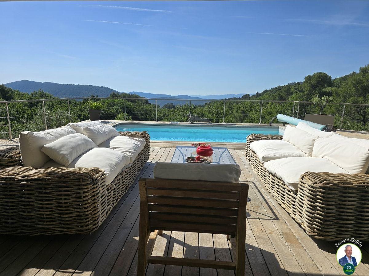 Maison à vendre, 158m², Bargemon