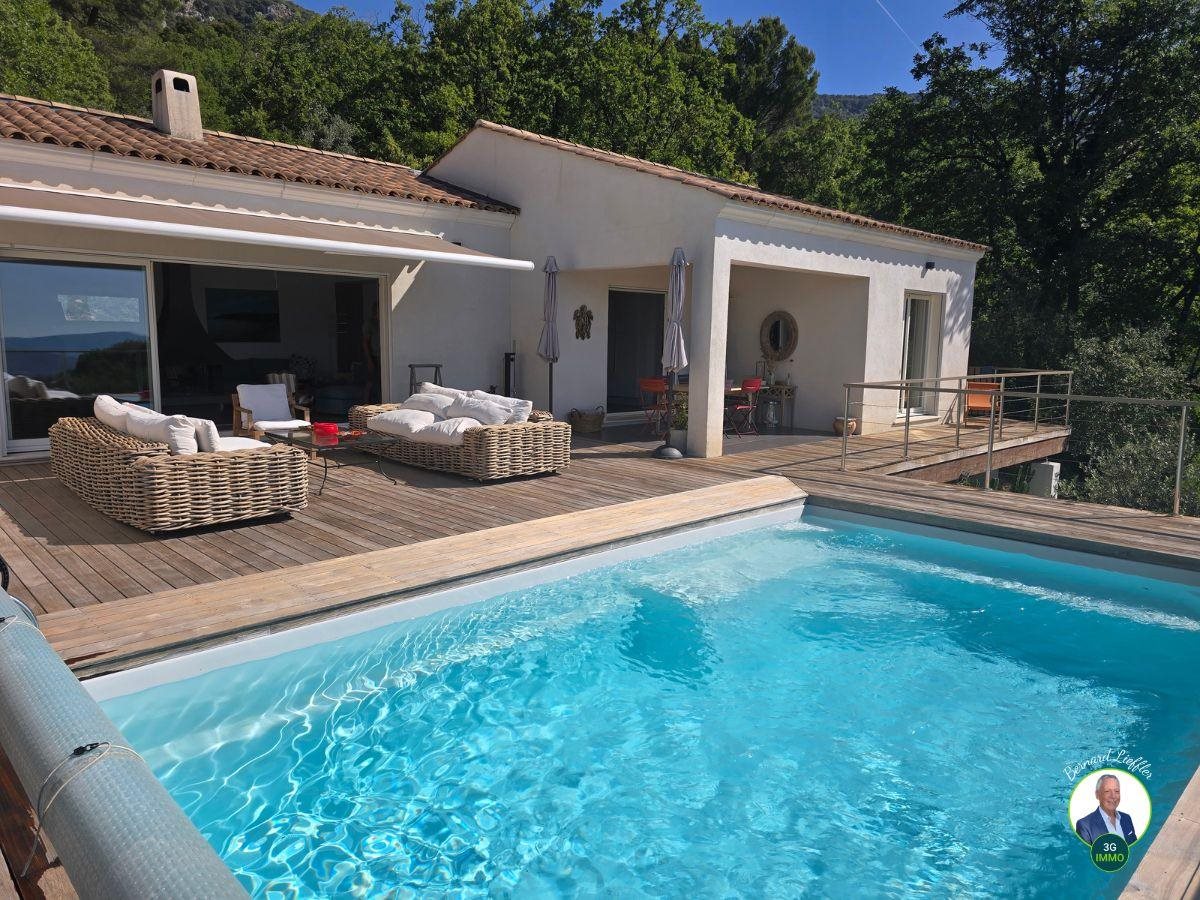 Maison à vendre, 158m², Bargemon