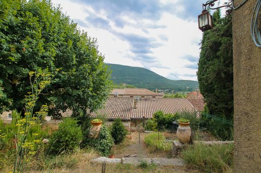 Maison 7 pièces 138 m² · à Montbrun-les-Bains · 138 m² · 245 000 €
