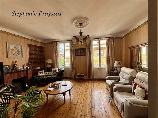 Maison 6 pièces 170 m² · à Agen · 170 m² · 185 000 €