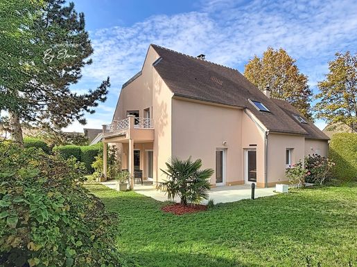Maison 7 pièces 185 m² · à Guermantes · 185 m² · 749 000 €