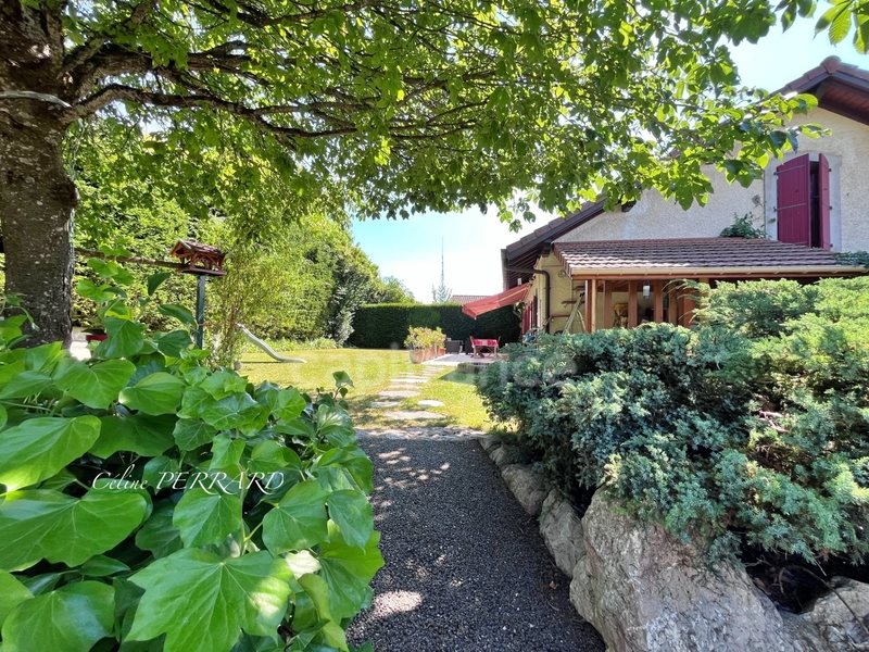 Maison à vendre, 194m², Saint-Cergues