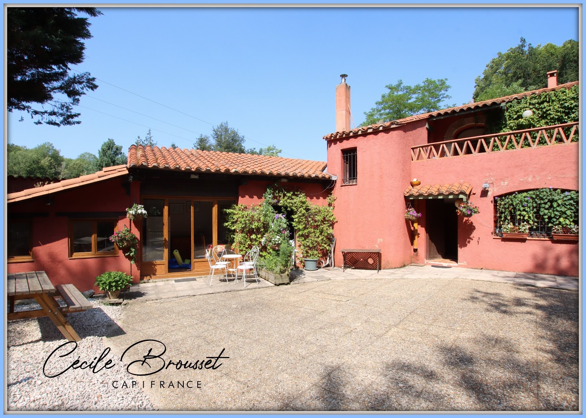 Maison à vendre, 274m², Saint-Laurent-de-Cerdans