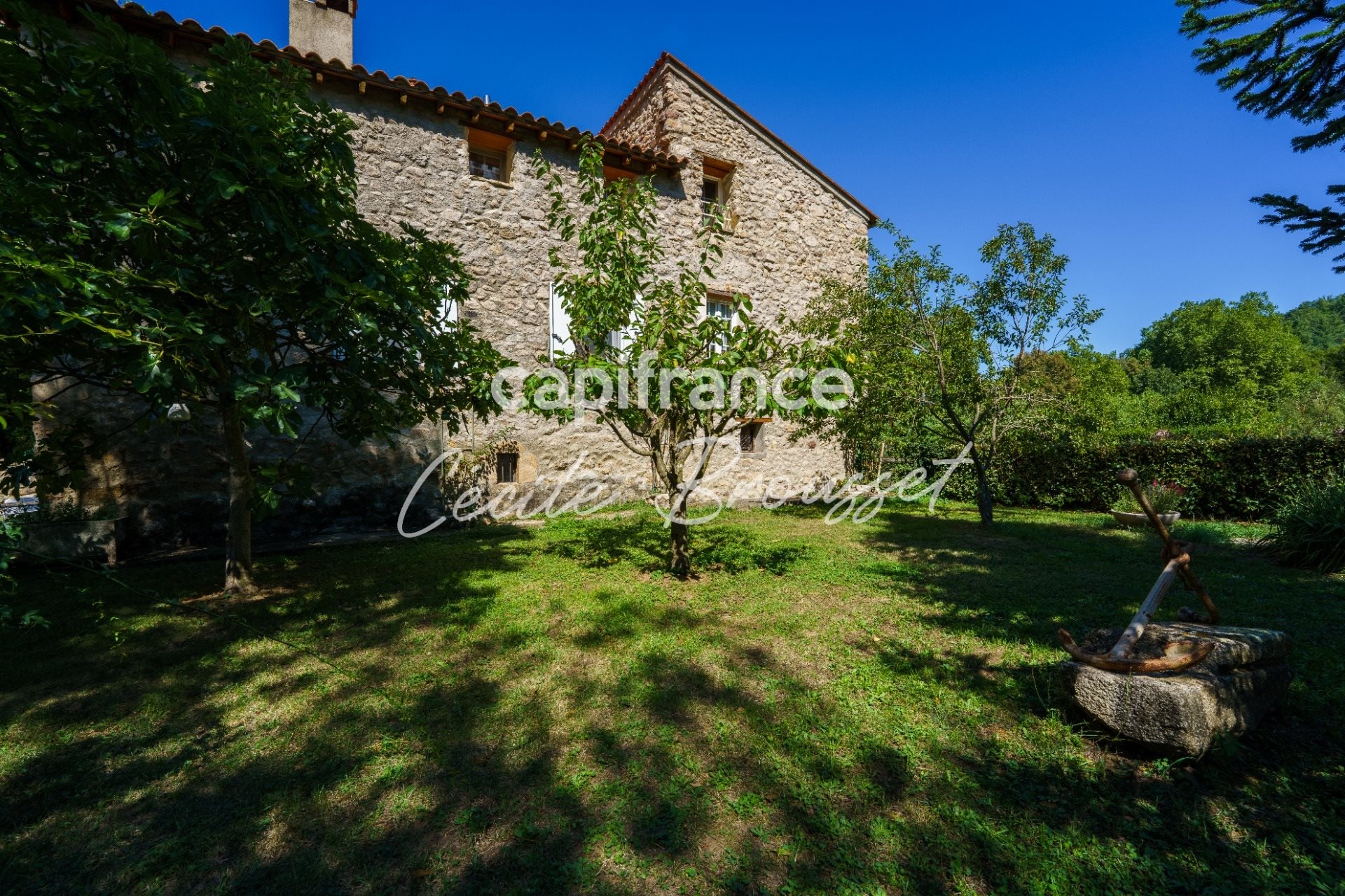 Maison à vendre, 243m², Saint-Laurent-de-Cerdans