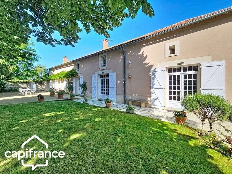 Maison à vendre, 203m², Saint-Martin-de-Sanzay