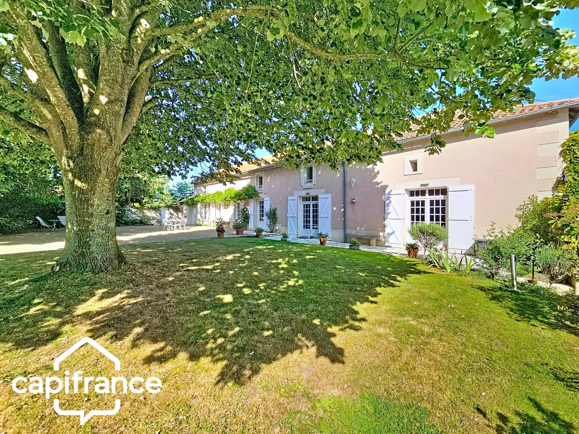 Maison à vendre, 203m², Saint-Martin-de-Sanzay