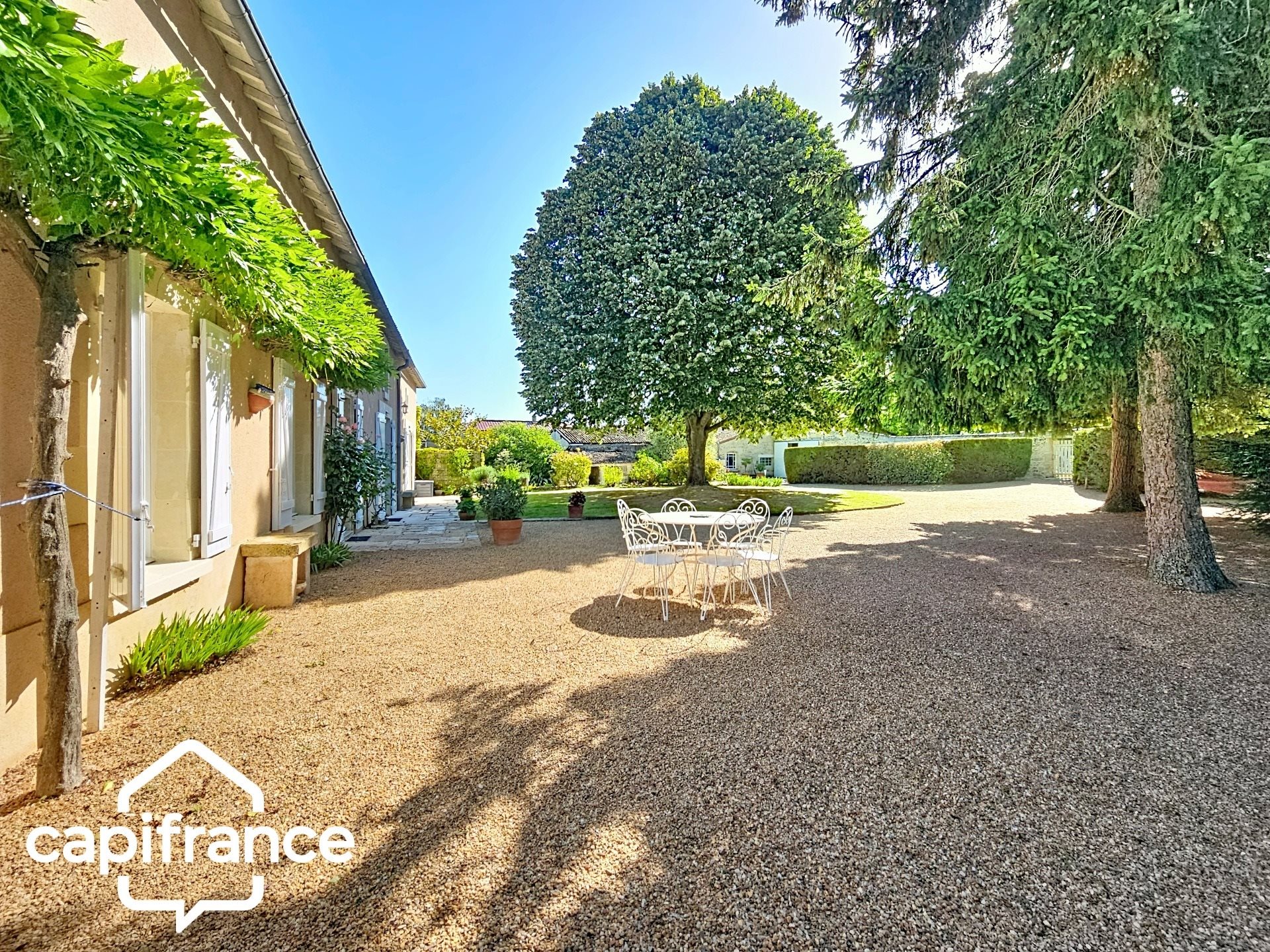Maison à vendre, 203m², Saint-Martin-de-Sanzay