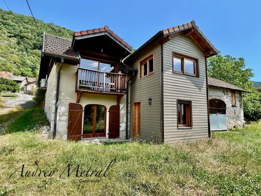 Maison 3 pièces 100 m² · à Serrières-en-Chautagne · 100 m² · 290 000 €