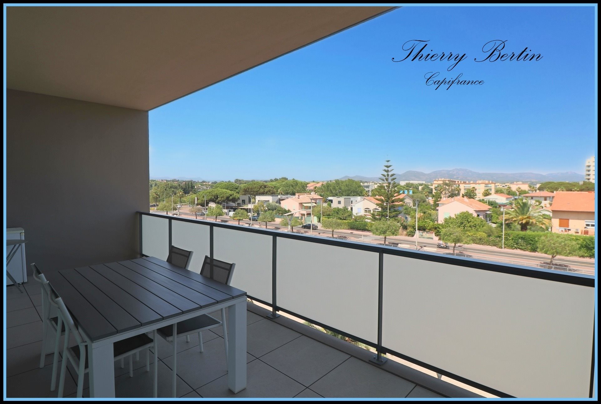 Appartement à vendre, 81m², Fréjus