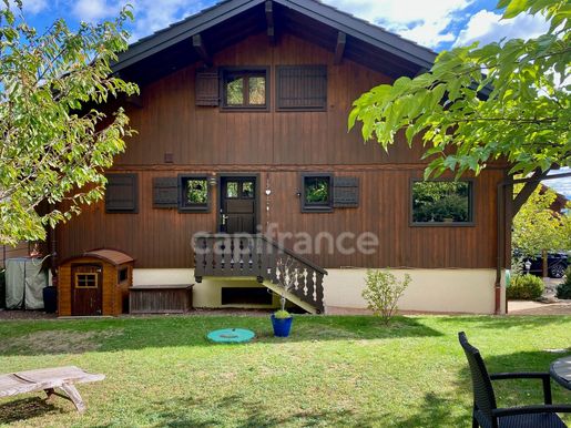 Maison 6 pièces 142 m² · à Crozet · 142 m² · 930 000 €