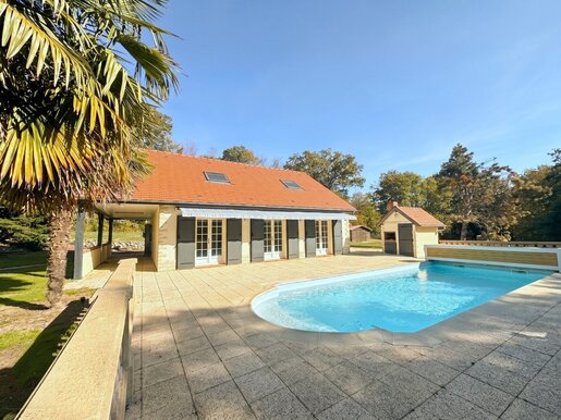 Maison 5 pièces 135 m² · à Champrond-en-Gâtine · 135 m² · 389 000 €