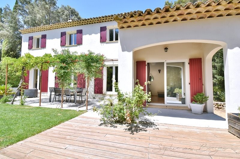 Maison à vendre, 140m², Saint-Marc-Jaumegarde