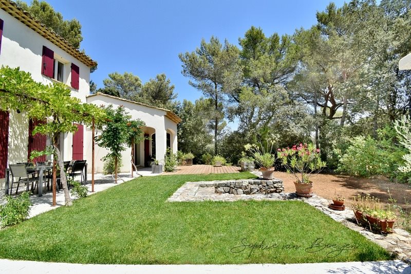 Maison à vendre, 140m², Saint-Marc-Jaumegarde