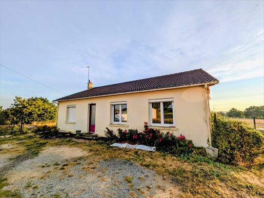 Maison 5 pièces 101 m² · à Nueil-les-Aubiers · 101 m² · 109 900 €