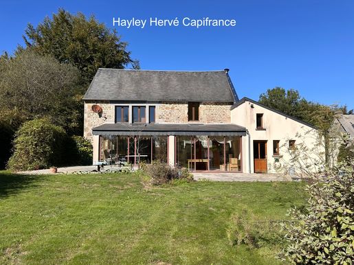 Maison 7 pièces 164 m² · à Saint-Clément-Rancoudray · 164 m² · 178 500 €