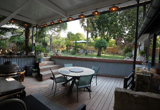 8 pièces 270 m² · à Vianne · 270 m² · 450 000 €