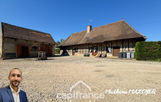 Maison 4 pièces 145 m² · à Tronchy · 145 m² · 185 000 €