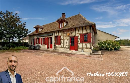 Maison 7 pièces 214 m² · à Chalon-sur-Saône · 214 m² · 530 000 €