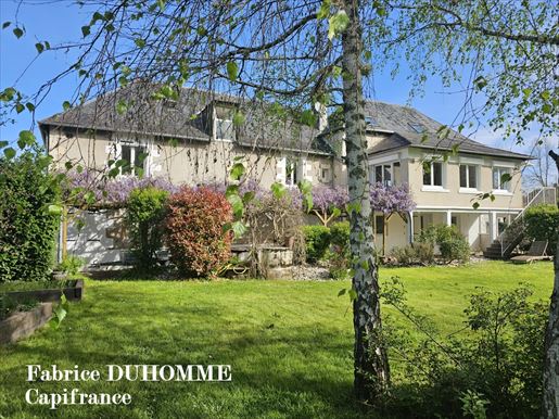 Maison 11 pièces 237 m² · à Terrasson-Lavilledieu · 237 m² · 280 000 €
