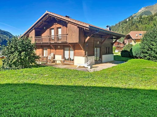 Maison 5 pièces 213 m² · aux Contamines-Montjoie · 213 m² · 749 000 €