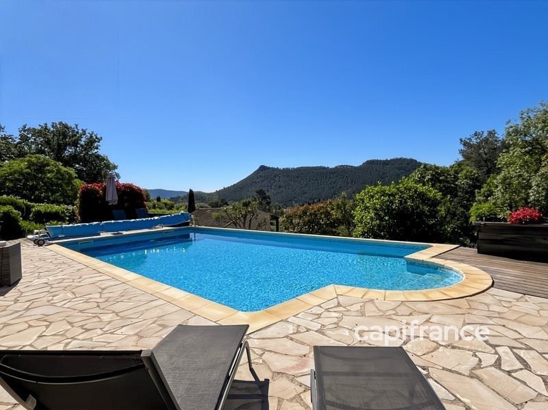 Maison à vendre, 160m², Bagnols-en-Forêt