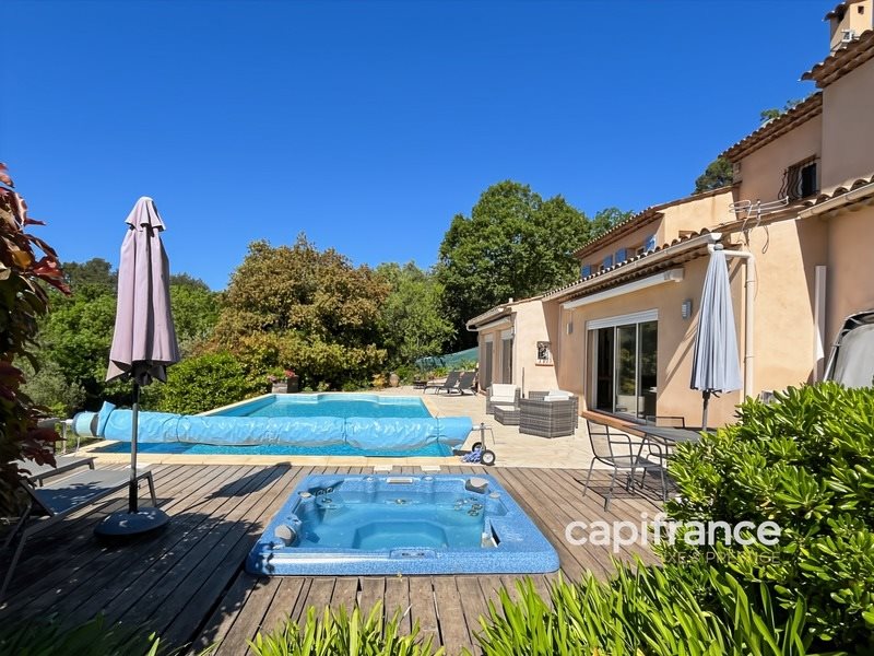 Maison à vendre, 160m², Bagnols-en-Forêt