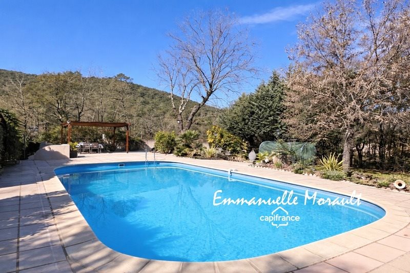 Maison à vendre, 105m², Bagnols-en-Forêt