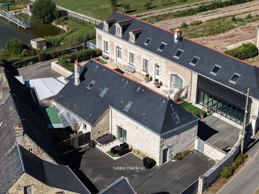 Maison 20 pièces 458 m² · à Saint-Nicolas-de-Bourgueil · 458 m² · 935 000 €