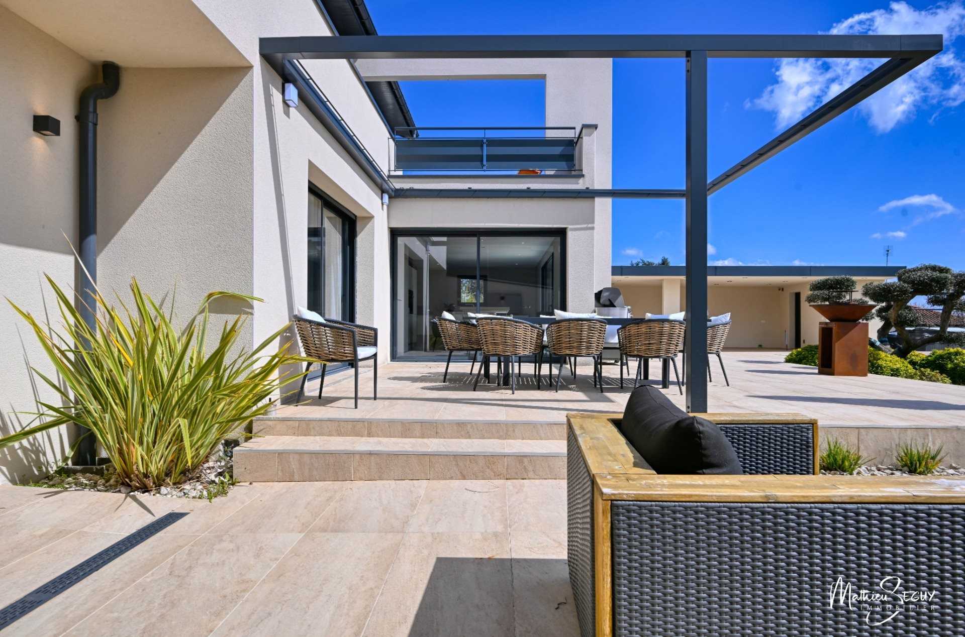 Maison à vendre, 365m², Thurins