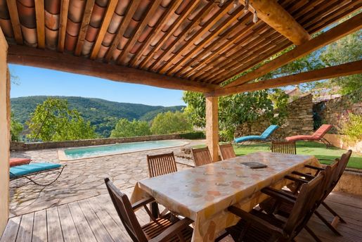 Maison 9 pièces 250 m² · à Ferrières-Poussarou · 250 m² · 350 000 €