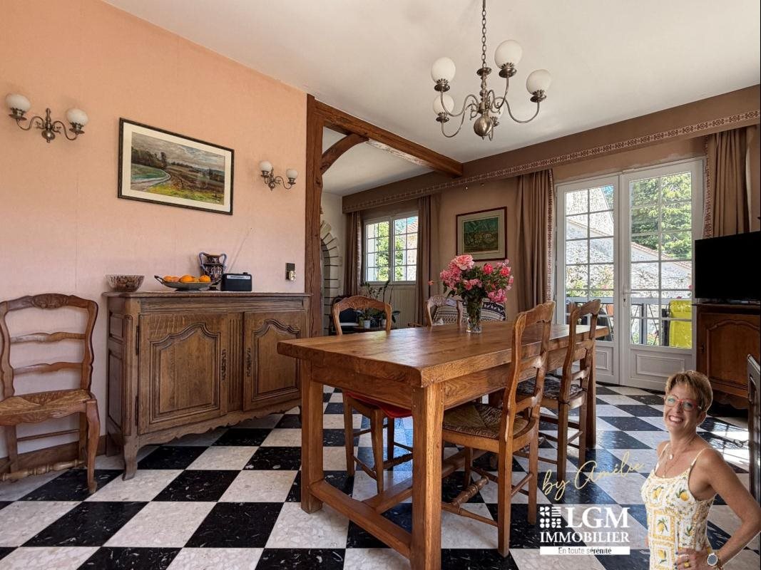 Maison à vendre, 168m², Verdelot