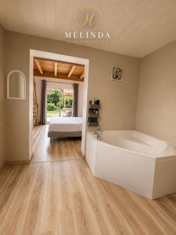 Maison à vendre, 250m², Carbon-Blanc